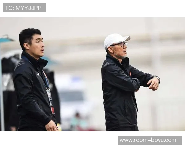 刘建业执教铜梁龙引发关注踢蓉城之战将成焦点之战